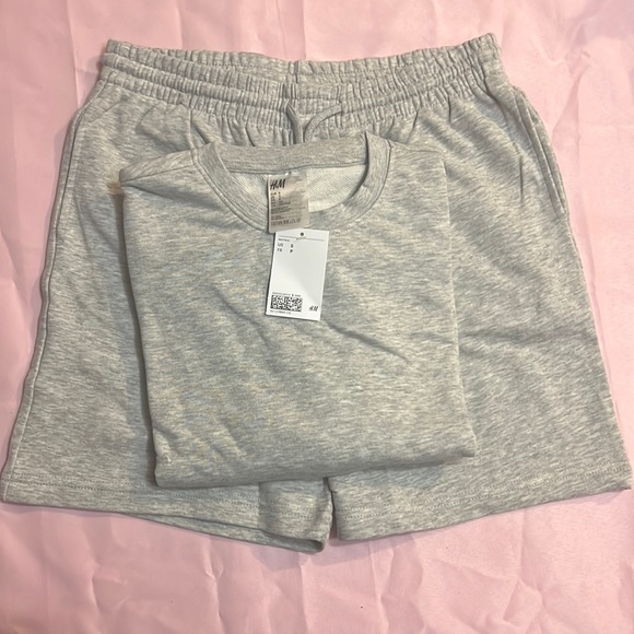 NWT H&M Pajama Set w/ T-shirt & shorts (S) - Picture 3 of 3